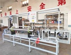 彈體船尾裝配機